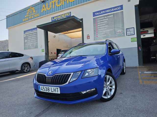 Skoda Octavia 2.0 TDI DSG IVA DEDUCIBLE NACIONAL