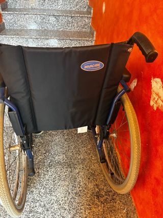 silla de ruedas plegable de aluminio como nueva