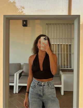 Top halter negro crop