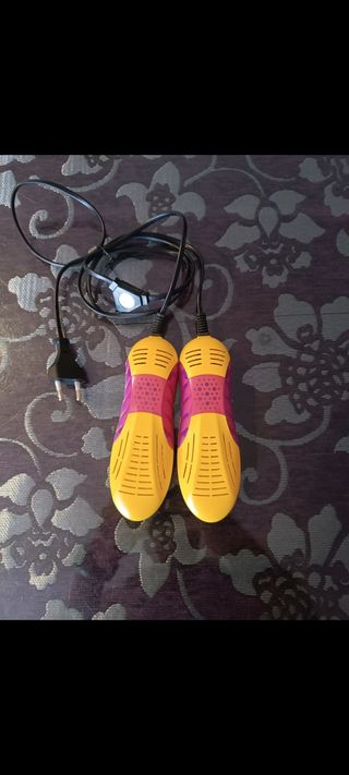 Secador de zapatillas eléctrico