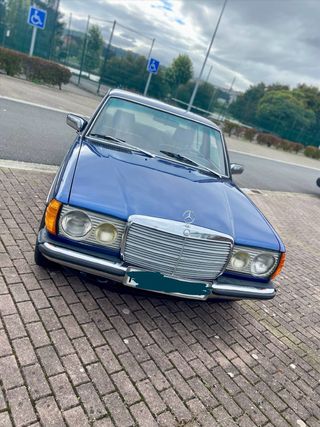 Mercedes-Benz Clase E 1980