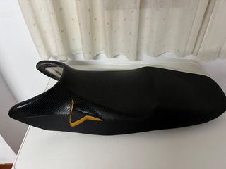 Asiento Suzuki GS500