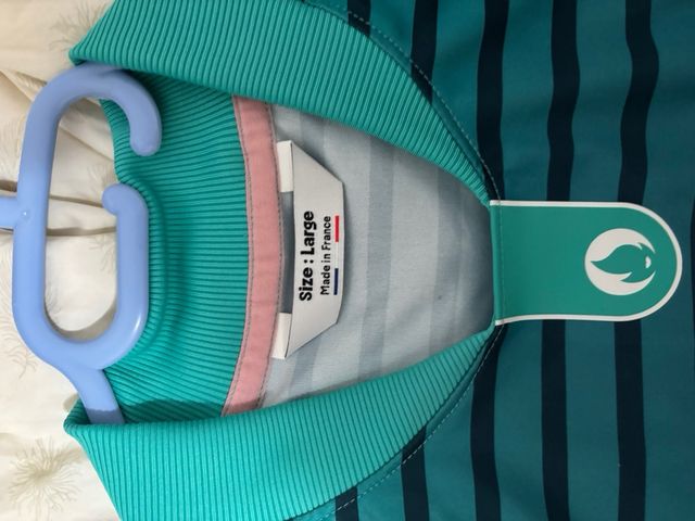 Camiseta Oficial Voluntario París 2024 Talla L