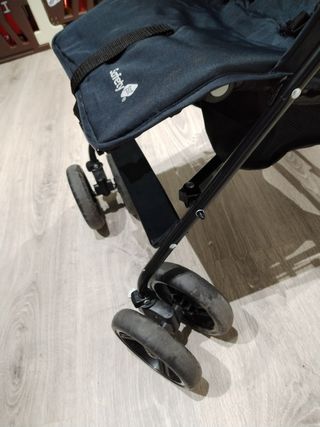 Silla de paseo Safety azul marino. 