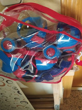 Patines infantiles ajustables Spiderman