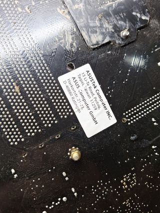 Placa Base ASUS B85M-E