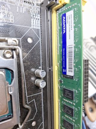 Placa Base ASUS B85M-E