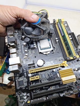 Placa Base ASUS B85M-E