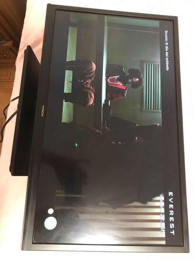 Smart TV Hitachi 24” 24HE2100