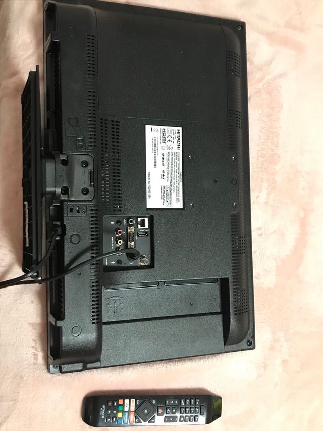 Smart TV Hitachi 24” 24HE2100