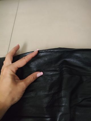 Falda negra tubo con encaje s