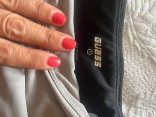 Pantalón deportivo Guess nuevo con etiquetas