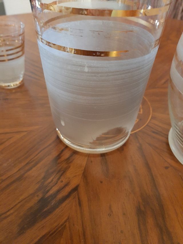 Servizio Bicchierini e Bottiglie Vetro Opaco Oro