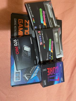 Componentes PC: Intel Core i7, G.Skill TridentZ RG