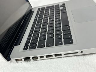 MacBook Pro 13 Plata/ 4GB/ 500GB