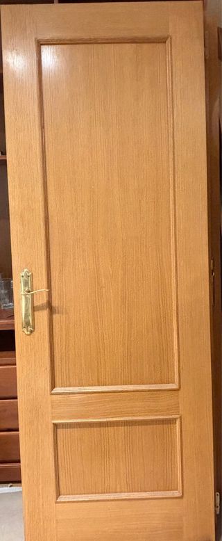 Puertas madera con y sin cristales. buen estado 