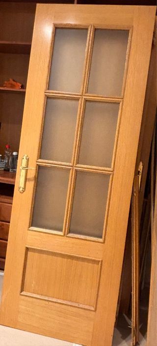Puertas madera con y sin cristales. buen estado 