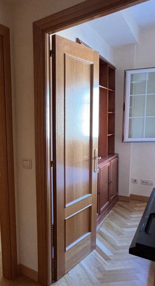 Puertas madera con y sin cristales. buen estado 