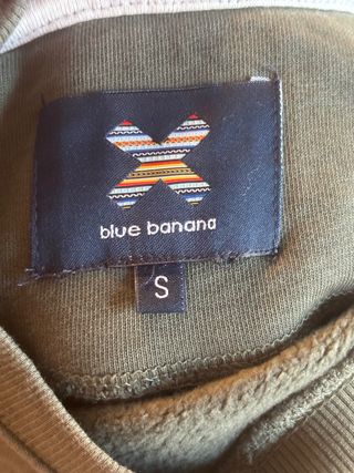blue banana sudadera verde con bordados