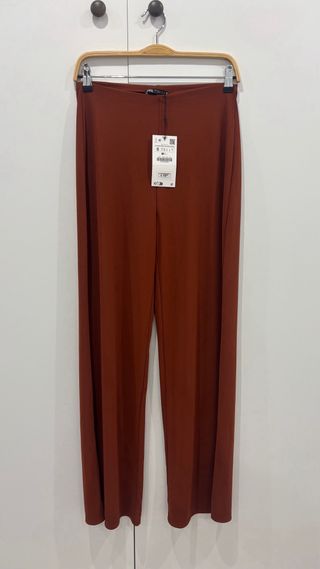Pantalón fluido Zara