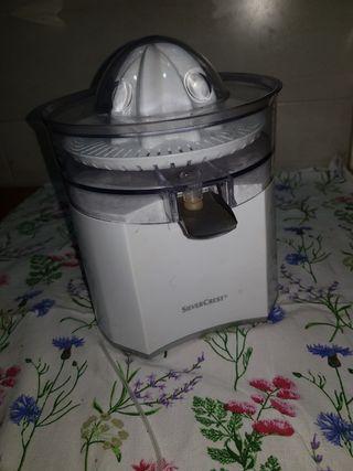 Exprimidor Eléctrico SilverCrest