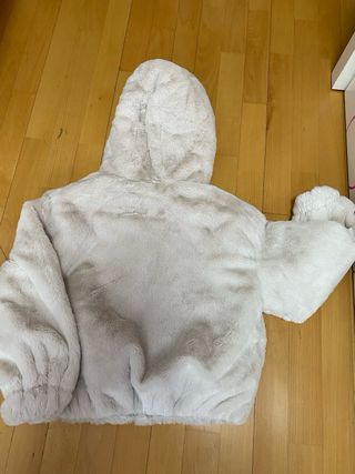 Abrigo pelo niña Bershka 10-12 años beige