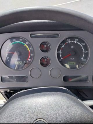 Nissan Atleon 2004 camion URGE!!!