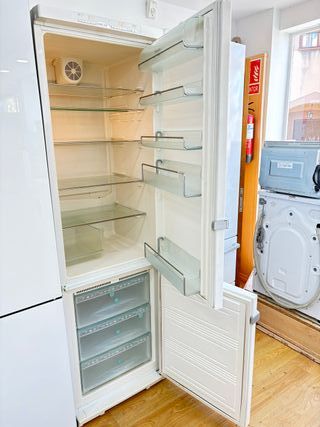GARANTIA. COMBI MIELE  2 M NOFROST A+