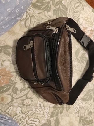 Mariconera/Canguro Piel Marrón