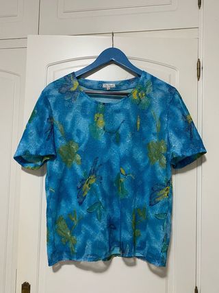 Blusa estampada floral azul y verde