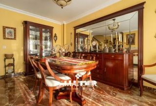 Mesa de comedor de madera alta calidad