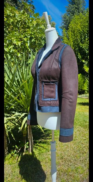 Sofisticada chaqueta t 36/38 efecto piel vuelta