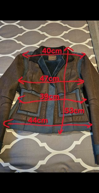 Sofisticada chaqueta t 36/38 efecto piel vuelta