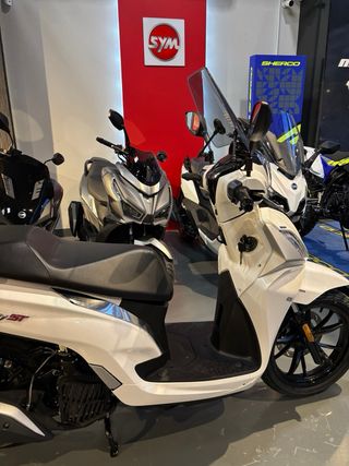 SYM Symphony ST 125cc 2025 Carnet A1 o coche