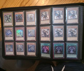 Álbum de cartas Yu-Gi-Oh! Varias rarezas