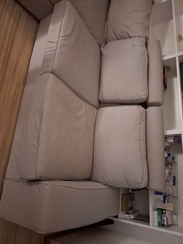 Sofá chaise longue 3 plazas gris y 2 reposacabeza