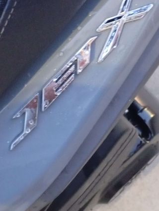 Moto modelo SYM YET x125