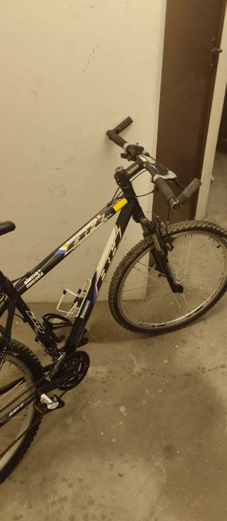 Bicicleta BH Sierra Nevada