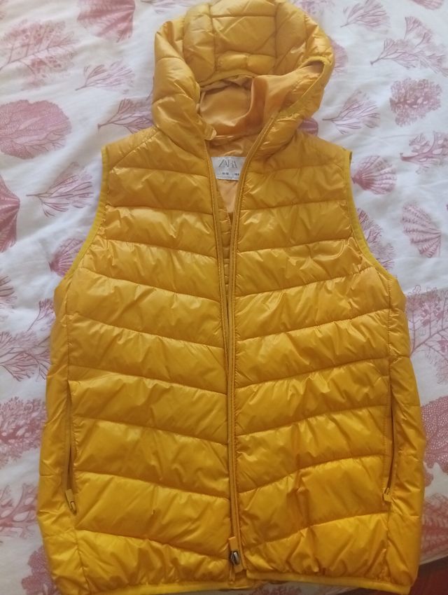 Chaleco acolchado con capucha Zara 11-12 años