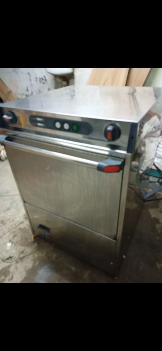 Lavavajillas Jemi grande cesta 50x50 cm.