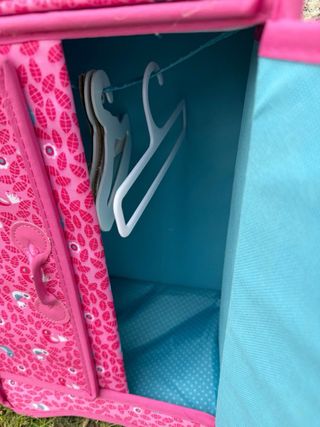 Armario para ropa de muñecas Nenuco