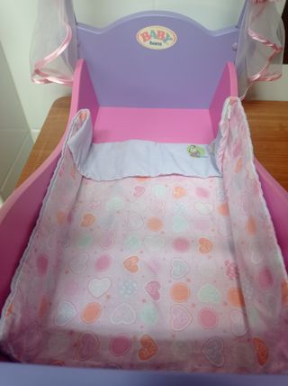 Cuna Baby Born con dosel y accesorios