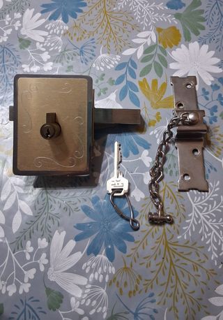 Cerrojo FAC con cadena y llave