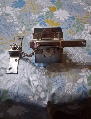 Cerrojo FAC con cadena y llave