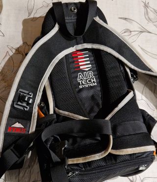 Mochila McKinley Negra y Naranja