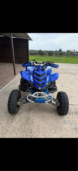 Yamaha Raptor 660