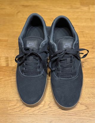 Nike SB Sneakers Negras Goma Marrón