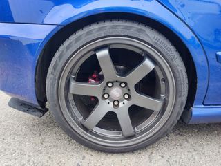 Llantas marca Bola en 18"X 8'5" tornillería 5x100.