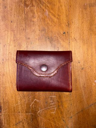 Cartera de cuero artesanal