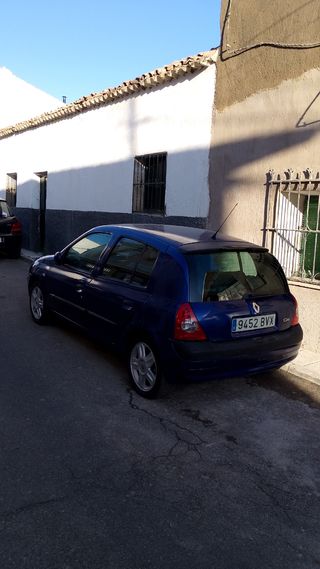 Renault Clio 2002